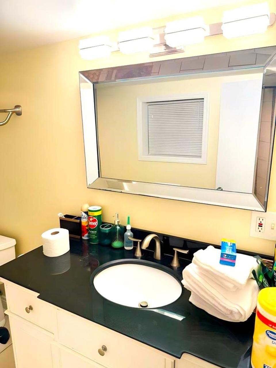 Apartamento Fully Equipped Cozy 4/5 Br Chicago Exterior foto