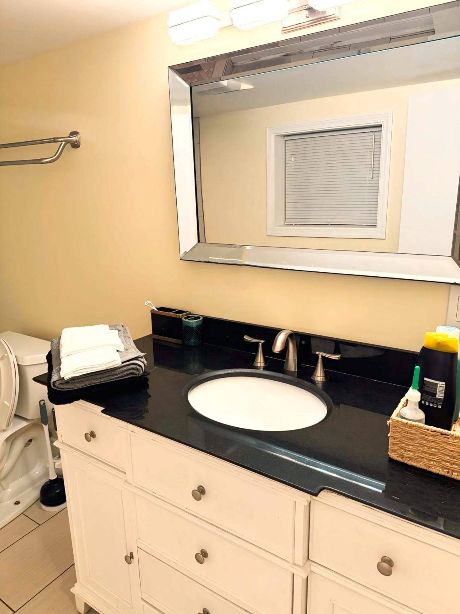 Apartamento Fully Equipped Cozy 4/5 Br Chicago Exterior foto